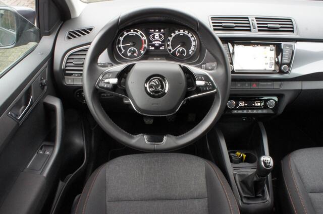 Skoda FABIA 1.0 TSI BUS. EDITION 1eEIG CRUISE/NAVI/KEYLESS/APPLE-ANDROID/16I