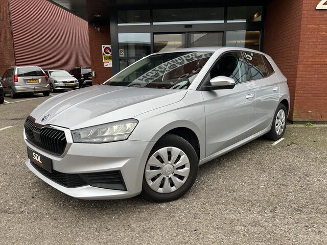 Skoda FABIA 1.0 Ambition// LED // CRUISE CONTROL // APPLE-ANROID AUTO // PDC //