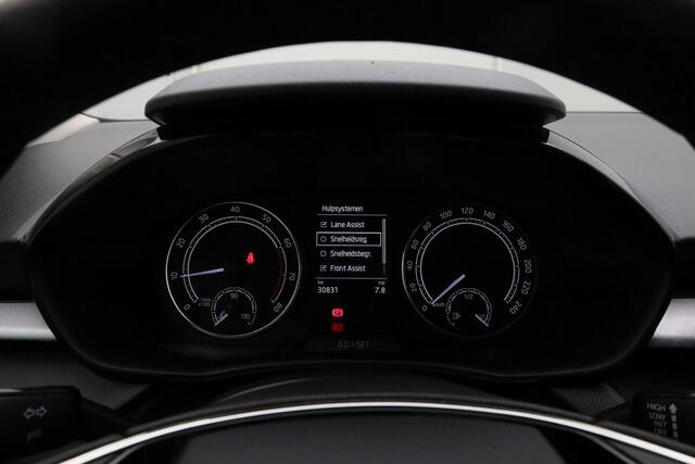 Skoda FABIA 1.0 MPI 80 pk Ambition | Parkeersensoren achter | Apple Carplay / Android Auto | Cruise Control