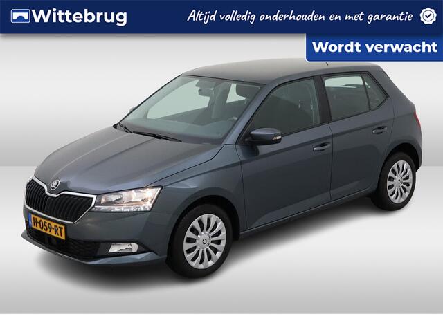 Skoda FABIA 1.0 TSI Ambition / Airco / Navigatie / Parkeersensoren achter /