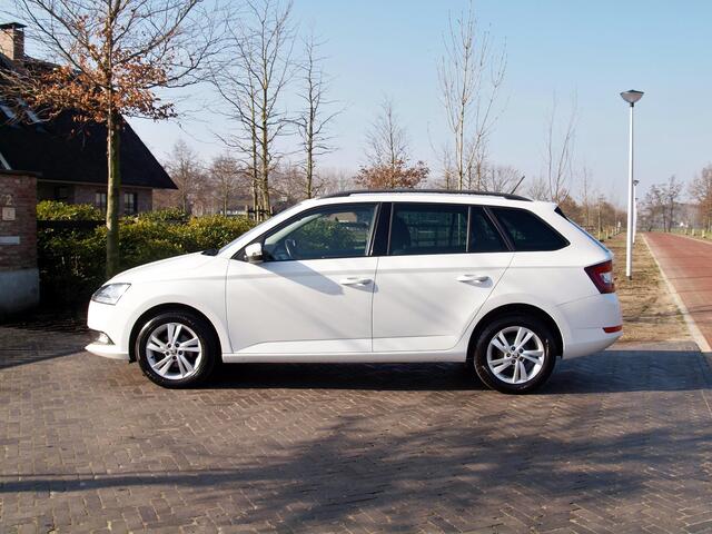 Skoda FABIA Combi 1.0 TSI Style | Camera | Apple Carplay | Cruise Control | Navi |