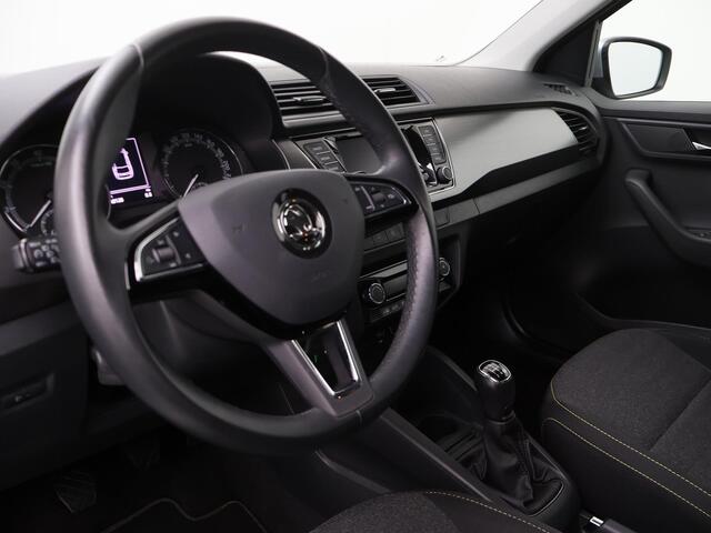 Skoda FABIA Combi 1.0 Business Edition | 75 PK | Apple CarPlay / Android Auto | Navigatie | Parkeersensoren achter |