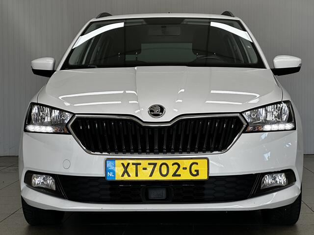 Skoda FABIA Combi 1.0 TSI Ambition/ Trekhaak/ Cruise Control/ Airco/ Bluetooth/ Apple+Android/ USB/ Isofix/ Navi /PDC/ Elek.Pakket/ Multi stuur/ Dagrijverlichting LED/ Mistlampen/ Armsteun/ Dakrails.