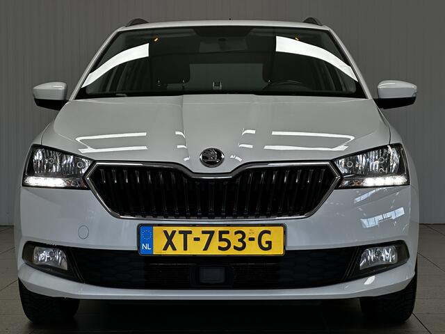 Skoda FABIA Combi 1.0 TSI Ambition/ LED Dagrijverl. Apple+Android/ Trekhaak!/ Airco/ Navi/ Cruise/ Bluetooth/ Multi.LEDER.Stuur/ Elek.Pakket/ Isofix/ PDC Achter.