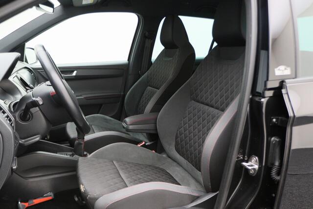 Skoda FABIA 1.0 TSI Monte Carlo Navigatie, Stoelverwarming, Climate, Cruise, PDC, 17"