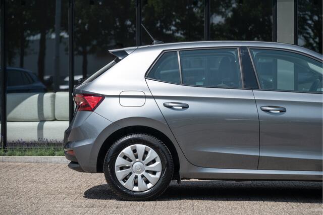 Skoda FABIA 1.0 TSI Ambition | Navi by App | Stoelverw. | Cruise | PDC | 4 season