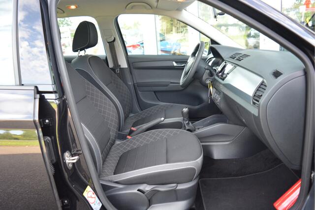 Skoda FABIA Combi 1.0 96PK TSI Ambition Plus | Stoel VW | Trekhaak |