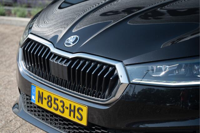 Skoda FABIA 1.0 TSI Business Edition | Pano | Navi | Virtual Cockpit | Stoel- Stuurverw. | Camera | Dodehoek det.