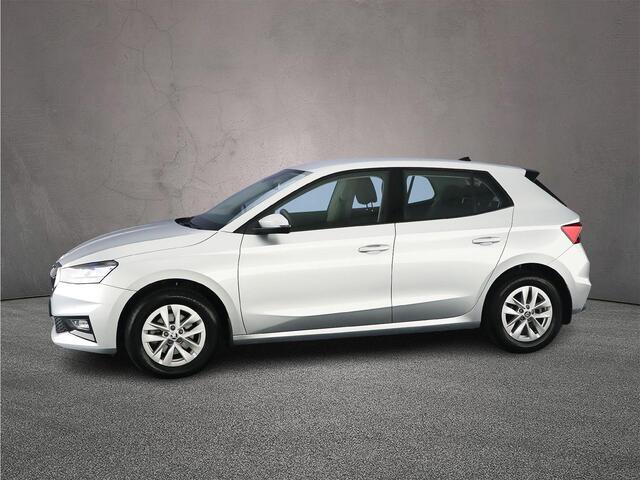Skoda FABIA Ambition 1.0 TSI 110pk DSG Automaat Cruise control, Parkeersensoren, Airco, Stoelverwarming, DAB, Radio, LED koplampen, App connect, Bluetooth