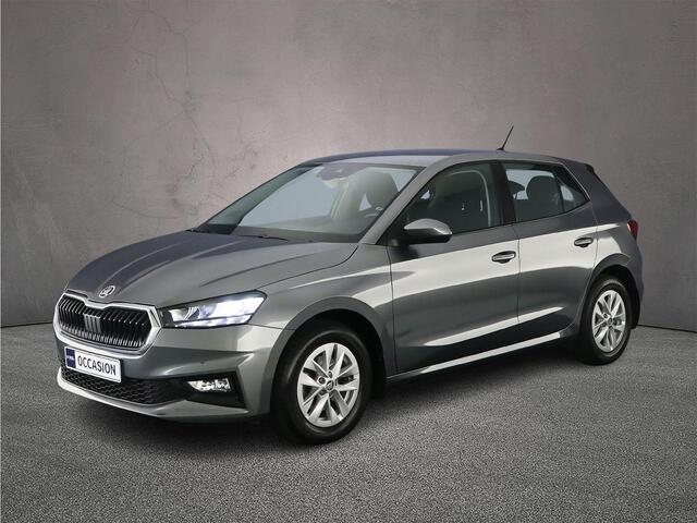 Skoda FABIA Ambition 1.0 TSI 110pk DSG Automaat Cruise control, Parkeersensoren, Stoelverwarming, Airco, DAB, Radio, Bluetooth, LED koplampen, App connect