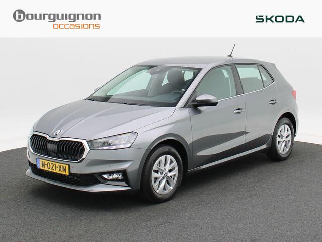 Skoda FABIA 1.0 TSi 110 Pk Automaat Business Edition | Adaptive Cruise | Climate Control | Parkeersensoren | Bluetooth | Navigatie | Trekhaak | 75.893 Km!!