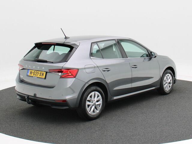 Skoda FABIA 1.0 TSi 110 Pk Automaat Business Edition | Adaptive Cruise | Climate Control | Parkeersensoren | Bluetooth | Navigatie | Trekhaak | 75.893 Km!!