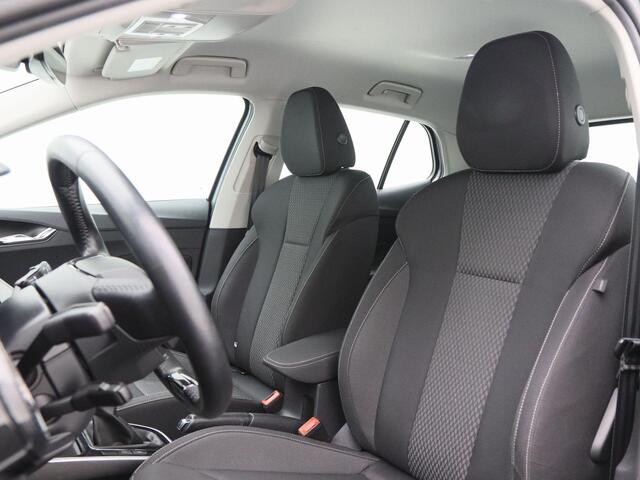 Skoda FABIA 1.0 TSi 110 Pk Automaat Business Edition | Adaptive Cruise | Climate Control | Parkeersensoren | Bluetooth | Navigatie | Trekhaak | 75.893 Km!!