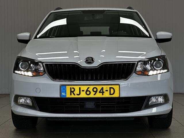 Skoda FABIA Combi 1.0 TSI Drive/ Trekhaak/ 16'' LMV/ LED Dagrijverl./ Navi/ Airco/ Cruise/ Elek. pakket/ Isofix/ Bluetooth/ Armsteun/ Multi. LEDER. Stuur/ Mistl./ PDC/ Dakrails.