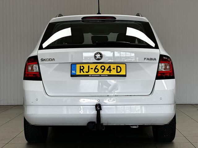 Skoda FABIA Combi 1.0 TSI Drive/ Trekhaak/ 16'' LMV/ LED Dagrijverl./ Navi/ Airco/ Cruise/ Elek. pakket/ Isofix/ Bluetooth/ Armsteun/ Multi. LEDER. Stuur/ Mistl./ PDC/ Dakrails.