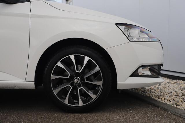 Skoda FABIA Combi 1.0 TSI Business Edition 95PK 16 inch Navigatie Carplay Bluetooth Android Airco Cruise Parkeersensor