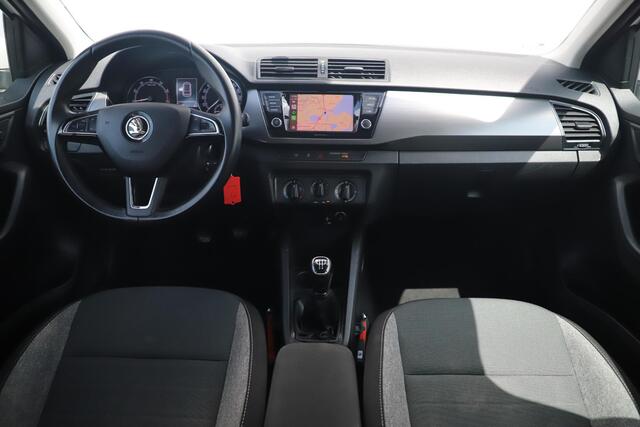 Skoda FABIA Combi 1.0 TSI Business Edition 95PK 16 inch Navigatie Carplay Bluetooth Android Airco Cruise Parkeersensor