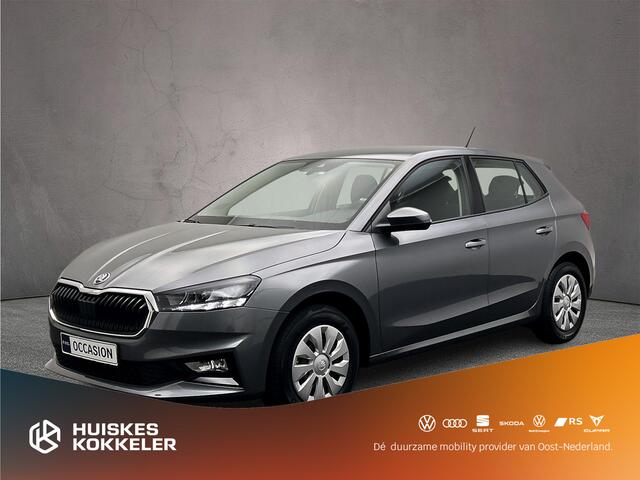 Skoda FABIA Essence 1.0 TSI 95pk Snelheidsbegrenzer, Parkeersensor achter, Airco, Bluetooth, DAB, Radio, LED koplampen