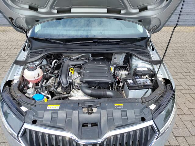 Skoda FABIA Combi 1.0 TSI Ecc Lmv Navigatie Led verl Trekhaak Pdc Cruise Control Business Edition