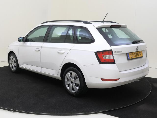 Skoda FABIA Combi 1.0 Active | Cruise control | CarPlay | Dakrails | Airco | Bluetooth | Elektrische ramen voor |