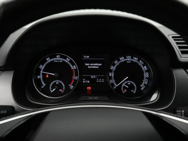 Skoda FABIA Combi 1.0 TSI 95 pk Sport Business | Trekhaak | Parkeersensoren achter | Cruise Control