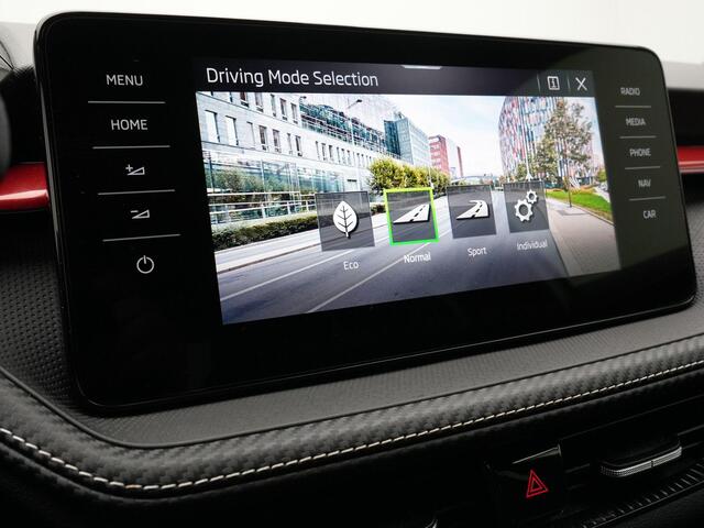 Skoda FABIA 1.0 TSI 110 pk DSG Monte Carlo | LED koplampen | Parkeersensoren achter | Cruise Control | Privacy glas | Navigatie | DAB | 17 inch