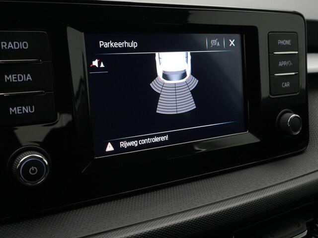 Skoda FABIA 1.0 MPI 80 pk Ambition | LED koplampen | Parkeersensoren achter | Climatronic | Cruise control | Carplay