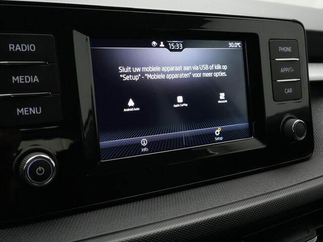 Skoda FABIA 1.0 MPI 80 pk Ambition | LED koplampen | Parkeersensoren achter | Climatronic | Cruise control | Carplay