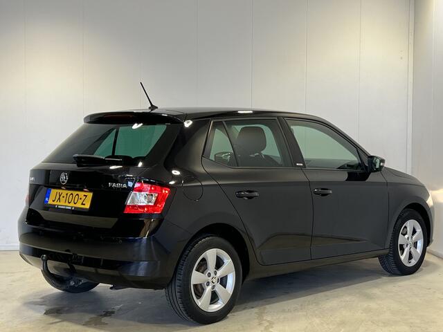 Skoda FABIA 1.2 TSI JOY | Parkeersensoren Achter | Lichtmetalen Velgen 15" | Microvezel Bekleding | Cruise Control | Airco | Bluetooth | Radio |