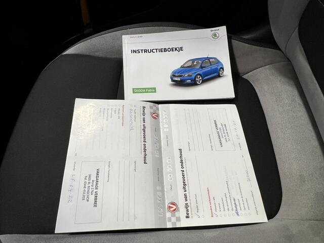 Skoda FABIA 1.2 TSI JOY | Parkeersensoren Achter | Lichtmetalen Velgen 15" | Microvezel Bekleding | Cruise Control | Airco | Bluetooth | Radio |