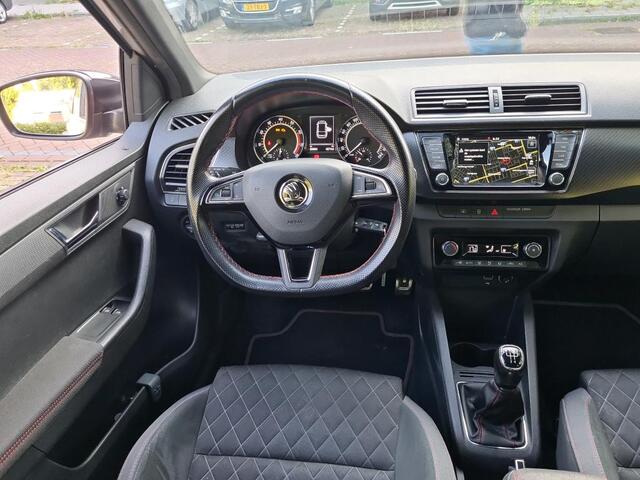Skoda FABIA Combi 1.0 TSI Monte Carlo Aico Clima / Parkeersensoren / Navigatie / Adapt. Cruise / Alcantara /Stof / Carplay