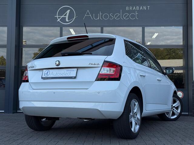 Skoda FABIA 1.0 MPI Style Clima Cruise PDC LED