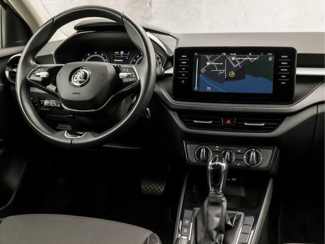 Skoda FABIA 1.0 TSI Sport Automaat (APPLE CARPLAY, GROOT NAVI, STOELVERWARMING, ADAPTIVE CRUISE, SPORTSTOELEN, LED KOPLAMPEN, LANE ASSIST, NIEUWE APK, NIEUWSTAAT)