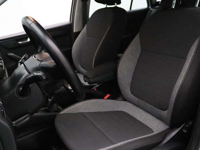 Skoda FABIA Combi 100pk TSI Business Edition Airco | Cruise | Carplay | Navi | Parkeersens. achter