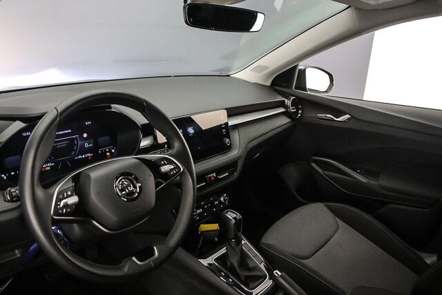 Skoda FABIA Selection 1.0 TSI 115pk DSG Automaat Cruise control, Stuurwiel verwarmd, Parkeersensor achter, Stoelverwarming, LED koplampen, App connect, Airco