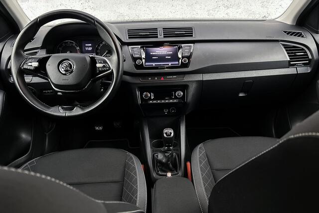 Skoda FABIA 1.0 TSI Ambition | Trekhaak | Apple Carplay | Parkeersensoren | Cruise control