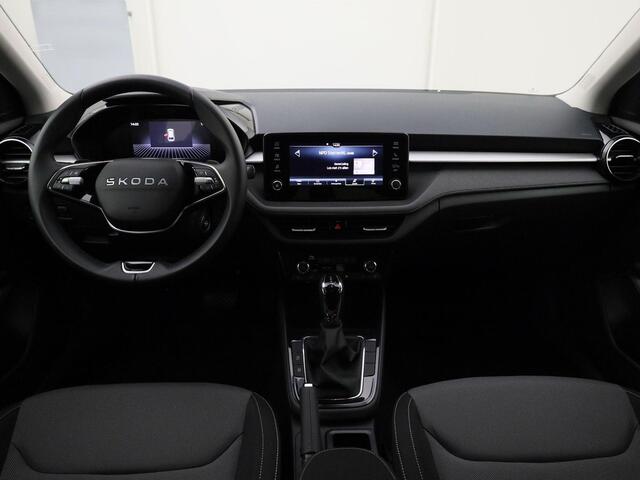 Skoda FABIA 1.0TSI/115PK Selection DSG · Apple/Android · Parkeersensoren · Stoel -& stuurverwarming · Einde garantie 27-04-2027 of 60000km.