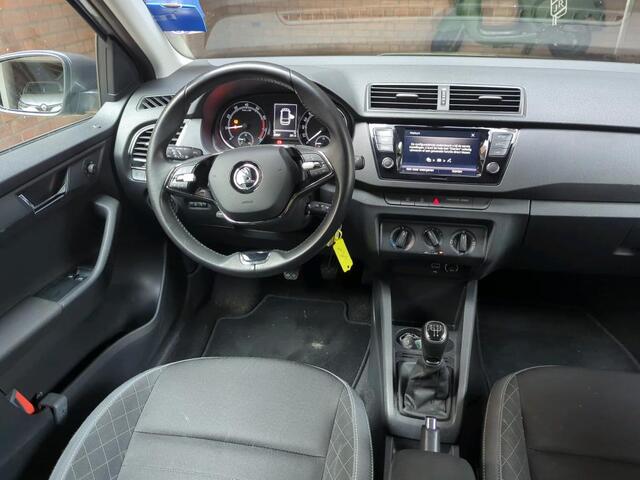Skoda FABIA Combi 1.0 TSI Ambition Parkeersensoren / Airco / Bluetooth / Smartlink / App-connect / Carplay / Android auto
