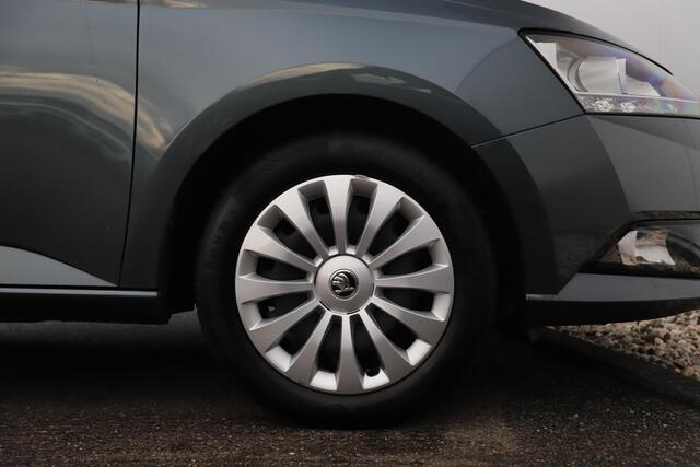 Skoda FABIA Combi 1.0 TSI Ambition 95PK NAP Navigatie Carplay Android Airco Cruise Control Parkeersensor LED