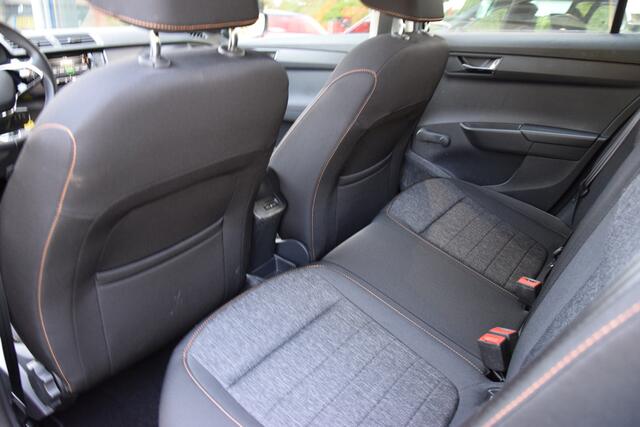 Skoda FABIA Combi 1.0 96PK TSI Business Edition | Org. NL | BOVAG Garantie | Trekhaak | Apple Carplay/Android Auto | 16'' Velgen | PDC Achter | Cruise Control | Airconditioning |