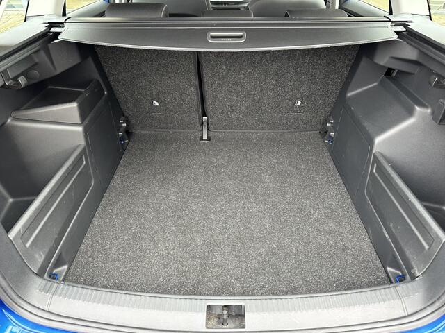 Skoda FABIA 1.0 TSI 95pk Ambition Wagon | Airco | Cruise | DAB | LM velgen | occasion