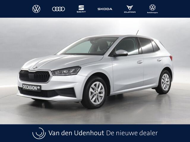 Skoda FABIA 1.0 MPI 80pk Ambition / Navigatie via App connect / Parkeersensoren