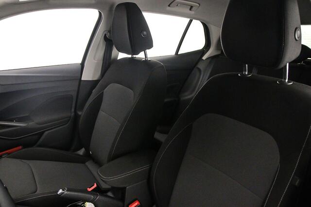 Skoda FABIA Selection 1.0 TSI 95pk Cruise control, Parkeersensor achter, App connect, Bluetooth, DAB, Radio, Airco, LED koplampen