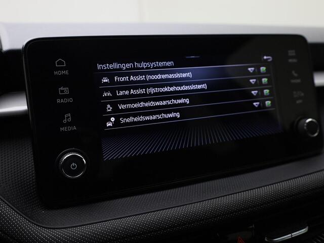 Skoda FABIA 1.0TSI/115PK Selection DSG · Apple/Android Car Play · Stoel-& stuurverwarming · Parkeersensoren · Garantie t/m 20-04-2029 of 60.000km.