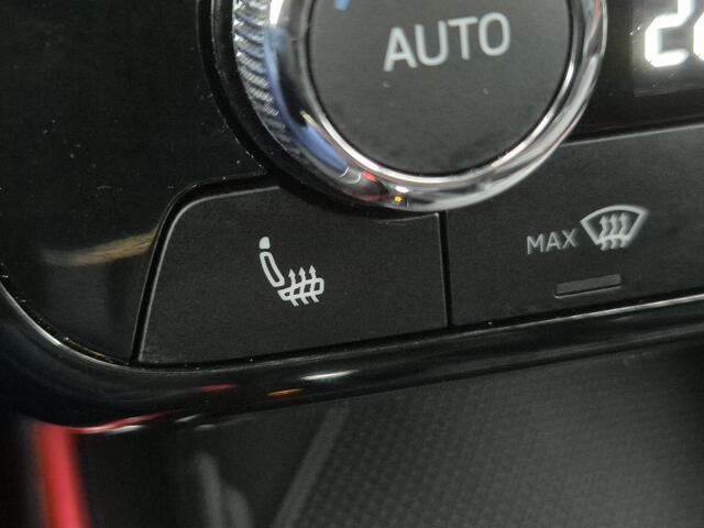 Skoda FABIA 1.0 TSI Monte Carlo Automaat / Digitale cockpit / Apple Carplay Android Auto / Stuur-, en Stoel verwarming / Achteruitrijcamera / Keyless Entry/Start / Cruise control / Trekgewicht 1100 kg / Parkeersensoren voor en achter / Climate control /