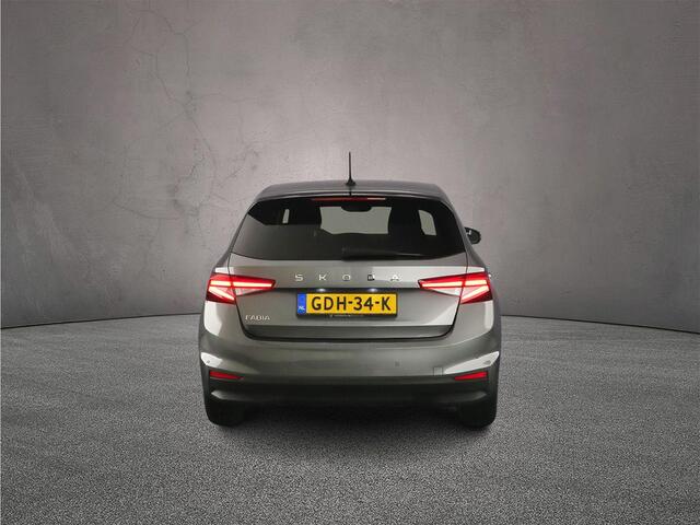 Skoda FABIA Selection 1.0 TSI 95pk Cruise control, Parkeersensor achter, App connect, LED koplampen, Airco, DAB, Radio, Bluetooth