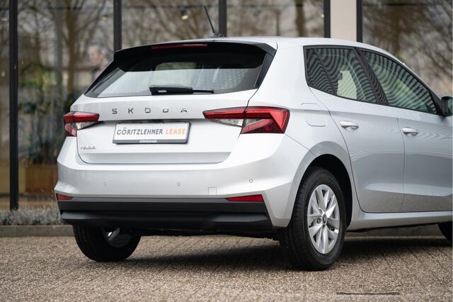 Skoda FABIA 1.0 TSI 130 jaar editie | Navi by App | Camera | Stoelverw. | PDC |