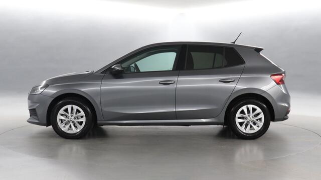 Skoda FABIA 1.0 TSI 95pk Ambition / Navigatie via App connect / Parkeersensoren / Cruise control