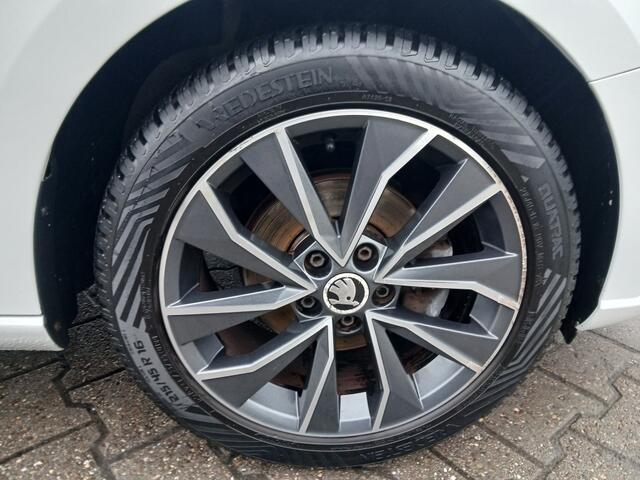 Skoda FABIA Combi 1.0 TSI Navi/Parkeensoreren/Apk 12-'26