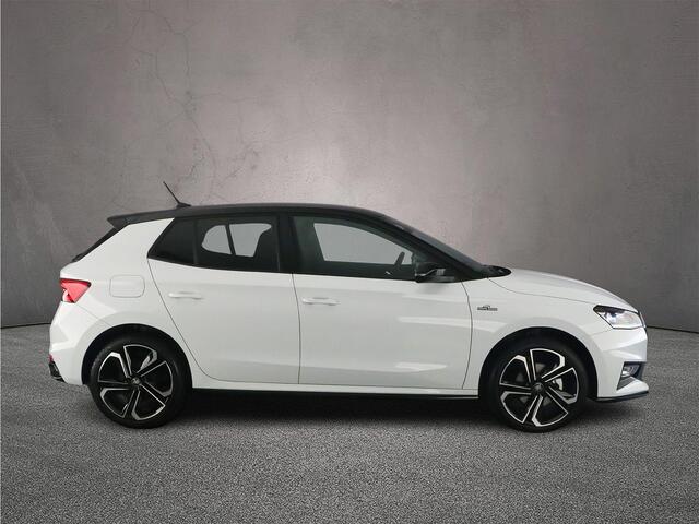 Skoda FABIA Monte Carlo 1.0 TSI 115pk DSG Automaat Adaptive cruise control, Achteruitrijcamera, LED koplampen, Stoelverwarming, Parkeersensoren, App connect, DAB, Radio